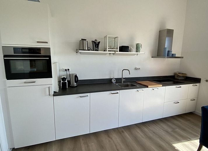 VZ948 Ferienvilla Kamperland, sonnige Dachterrasse mit Aussicht in Kamperland, Noord-Beveland, Zeeland.