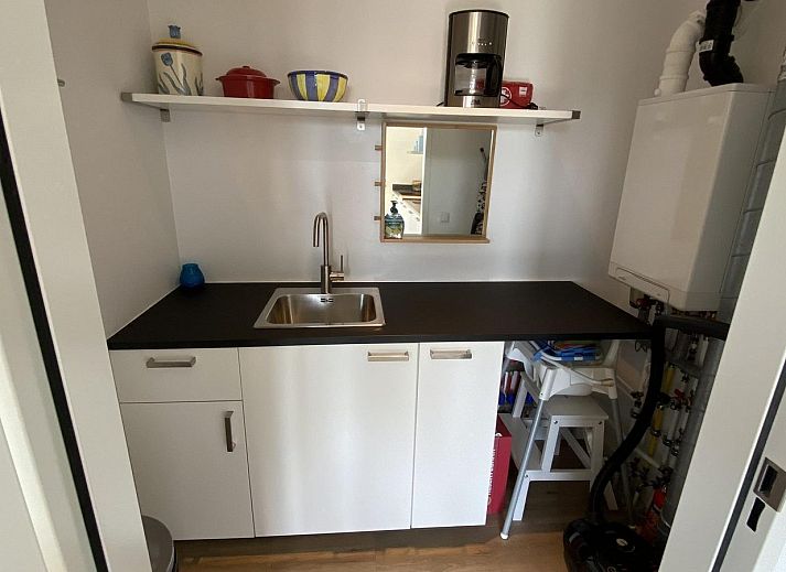 VZ948 Ferienvilla Kamperland, sonnige Dachterrasse mit Aussicht in Kamperland, Noord-Beveland, Zeeland.