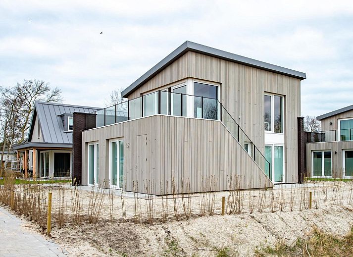 VZ1180 Ferienhaus in Kamperland mit moderner Architektur in Noord-Beveland, Zeeland.