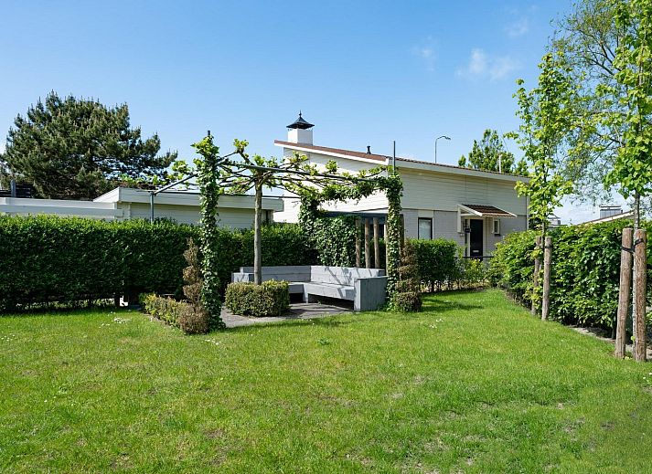 VZ1171 Freistehendes Ferienhaus in Kamperland mit sonniger Terrasse und gruenem Garten in Noord-Beveland, Zeeland.