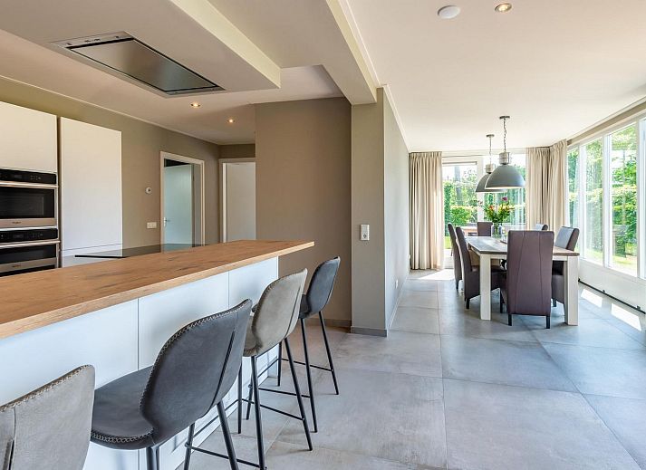 Gemuetliche Sitzecke im Garten von VZ1171 Freistehendes Ferienhaus in Kamperland, Noord-Beveland, Zeeland.