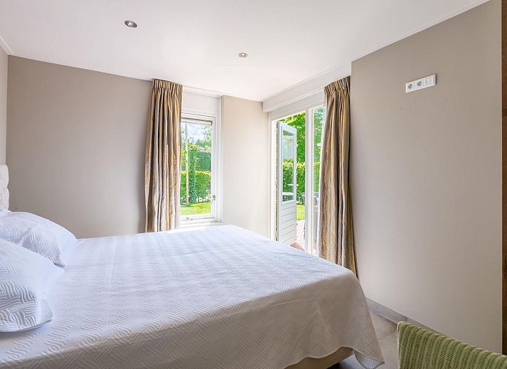 Gemuetliche Sitzecke im Garten von VZ1171 Freistehendes Ferienhaus in Kamperland, Noord-Beveland, Zeeland.