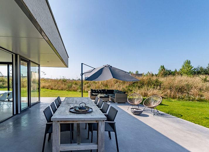 Gemuetliche Sitzecke in Waterline 31 | De Groote Duynen, Kamperland, Ferienhaus mit Blick auf den Garten.