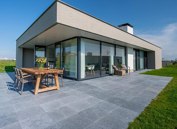 Essecke in Duinvallei 09, Ferienhaus in Kamperland, Noord-Beveland, mit Zugang zur Terrasse und der umliegenden Natur.