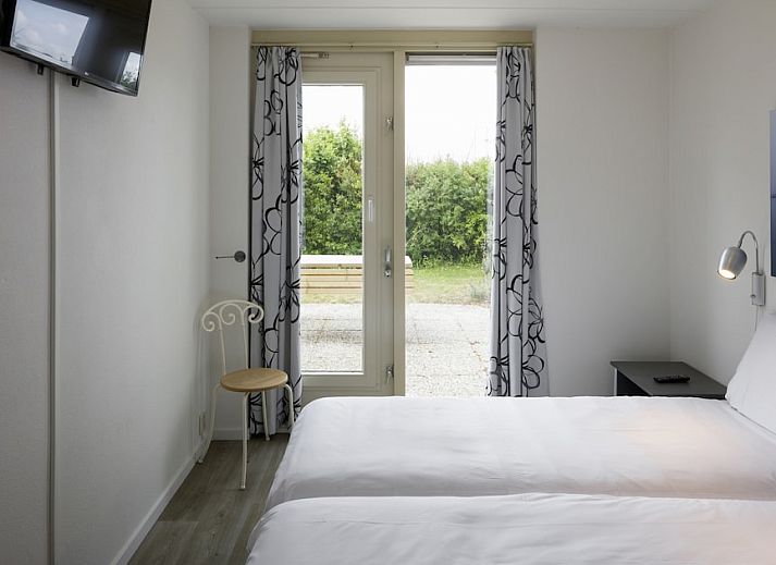 BD Bungalow mit grosser Terrasse, gelegen in Kamperland, Noord-Beveland, Zeeland.