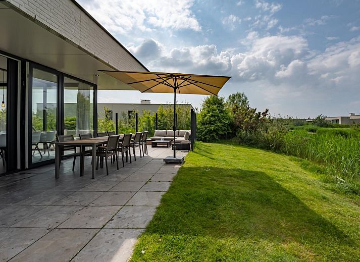 Stilvolle Details im Wohnzimmer der Zandbank 23 | De Groote Duynen, Kamperland.