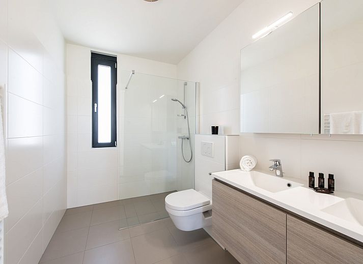 Gemuetlicher Kamin in der Zandbank 19, De Groote Duynen, Kamperland, fuer eine warme Atmosphaere waehrend Ihres Aufenthalts.