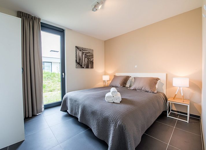 Terrasse mit Blick auf das Wasser in Zandbank 18 | De Groote Duynen, Kamperland, Noord-Beveland.