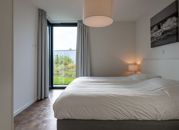 Moderne keuken in Waterlijn 28, vakantiehuis in Kamperland, Noord-Beveland, Zeeland.