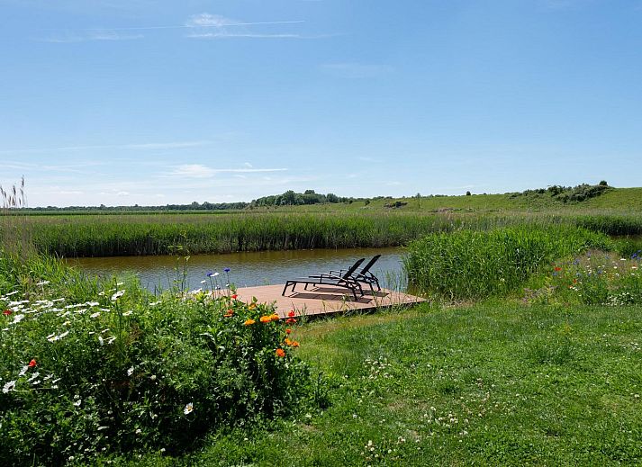 Gezellige woonkamer in Waterlijn 06 vakantiehuis, Kamperland, Noord-Beveland, Zeeland.