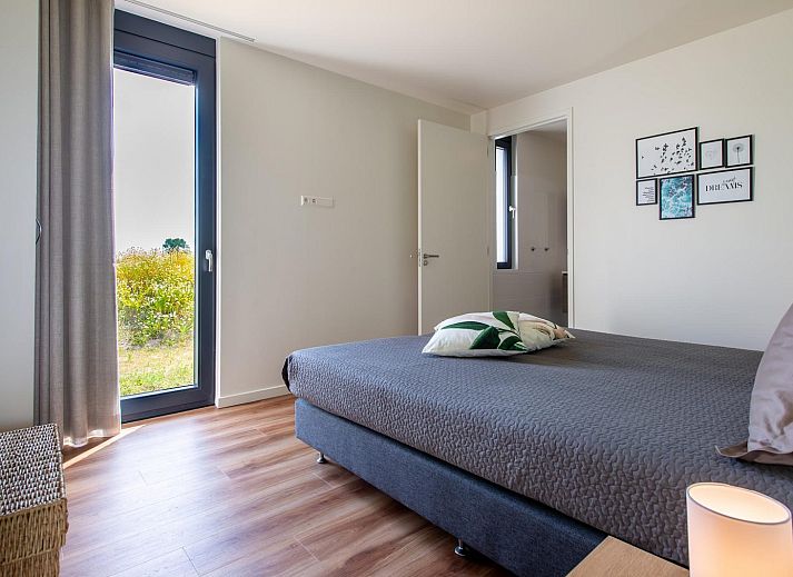 Moderne Kueche im Bungalow Duinvallei 30 | De Groote Duynen, Kamperland, Noord-Beveland, Zeeland.