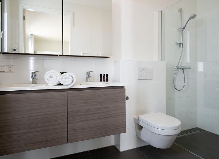 Moderne Kueche im Bungalow Duinvallei 30 | De Groote Duynen, Kamperland, Noord-Beveland, Zeeland.