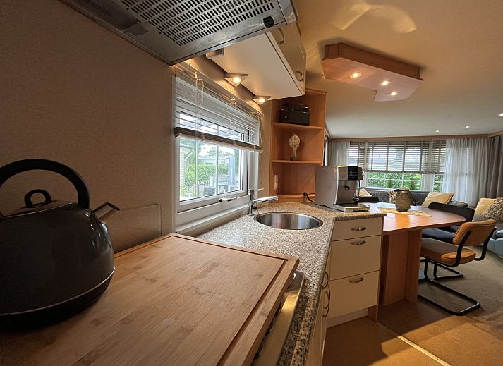 Guest house 5903522 - Holiday property Noord-Beveland - Vakantiehuis Beach Resort Kamperland - 911