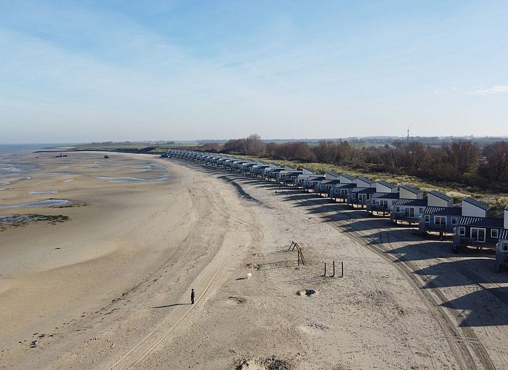 Guest house 5903530 - Holiday property Noord-Beveland - Vakantiehuis RBR 164 - Beach Resort Kamperland