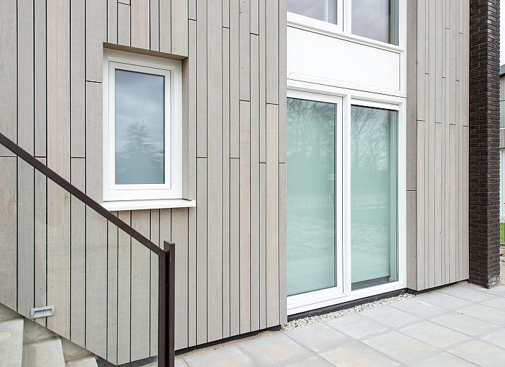 Esszimmer und Kueche in Schotsmanweg 16 | Zeeuws Goedt, modern eingerichtetes Ferienhaus in Kamperland, Noord-Beveland.