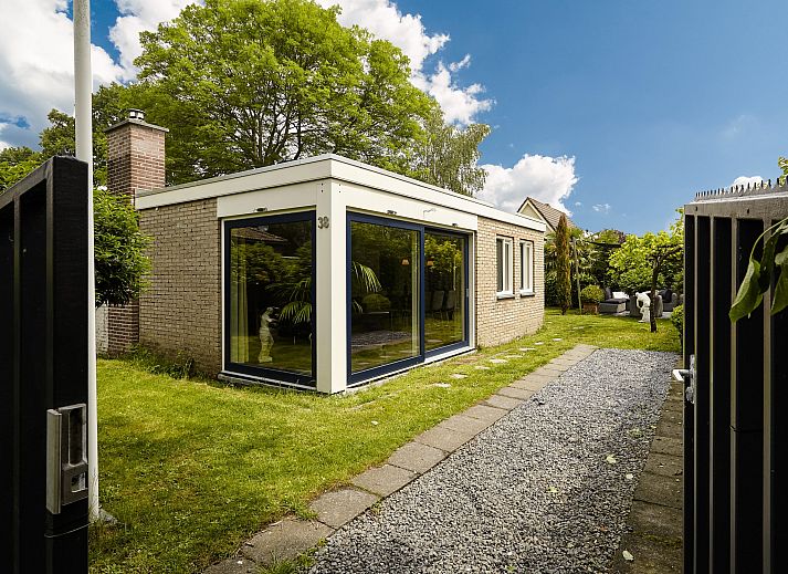 Verblijf 590407 • Vakantiewoning Noord-Beveland • Lounge & Relax