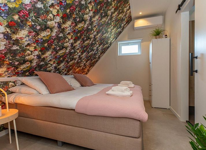 Guest house 590430 - Holiday property Noord-Beveland - Vakantiehuis Vintage Vibes Kortgene