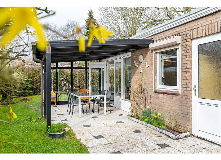 Guest house 590466 - Holiday property Noord-Beveland - Koekoesbloemwei 90