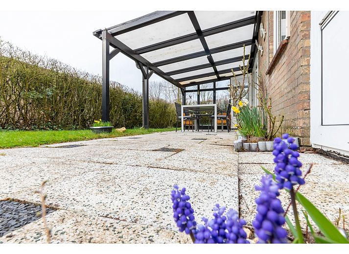 Guest house 590466 - Holiday property Noord-Beveland - Koekoesbloemwei 90