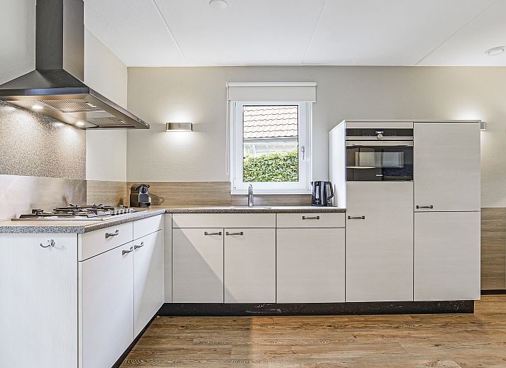 Unterkunft 6004108 - Bungalow Schouwen-Duiveland - Resort Haamstede | 8-persoons bungalow | 8E