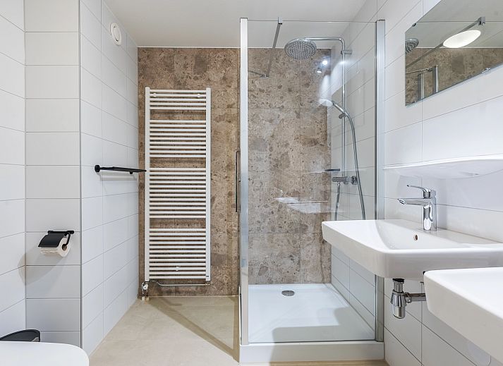 Geraeumige offene Kueche und Wohnzimmer in Residence 't Hof van Haamstede, 4-Personen-Bauernhaus in Burgh-Haamstede.