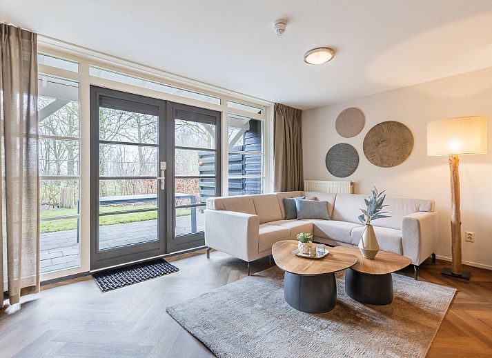 Moderne Kueche in Residence 't Hof van Haamstede, 4-Personen-Bauernhaus in Schouwen-Duiveland, Zeeland.