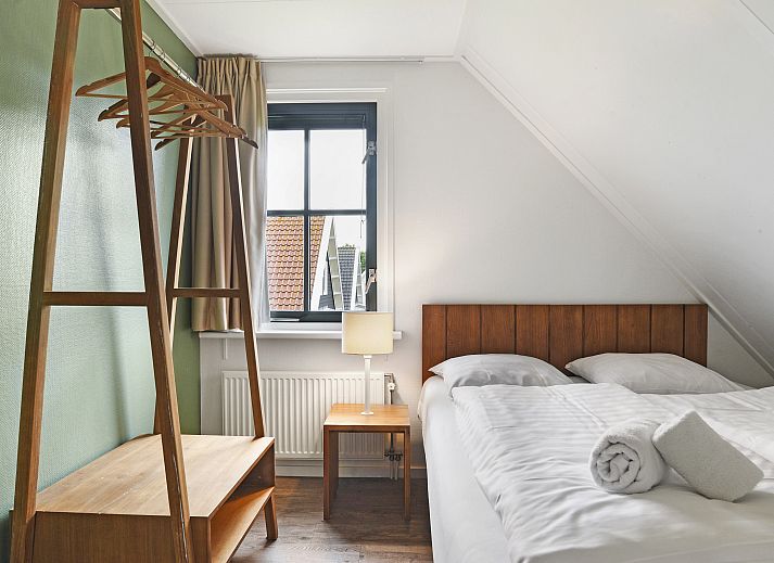 Gezellige woonkamer in Duinpark 't Hof van Haamstede 8-persoons bungalow 8E1, Burgh-Haamstede.