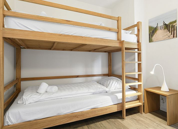 Helles Wohnzimmer im Duinpark 't Hof van Haamstede 8-Personen-Bungalow 8CE in Zeeland, ideal zum Entspannen.