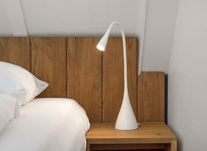 Helles Wohnzimmer im Duinpark 't Hof van Haamstede 8-Personen-Bungalow 8CE in Zeeland, ideal zum Entspannen.