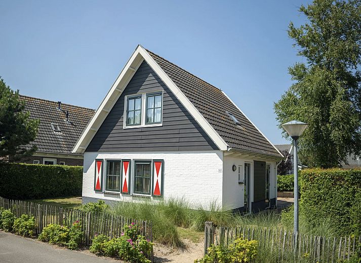 Guest house 6004133 • Bungalow Schouwen-Duiveland • Duinpark 't Hof van Haamstede | 5-persoons bungalow | 5C 