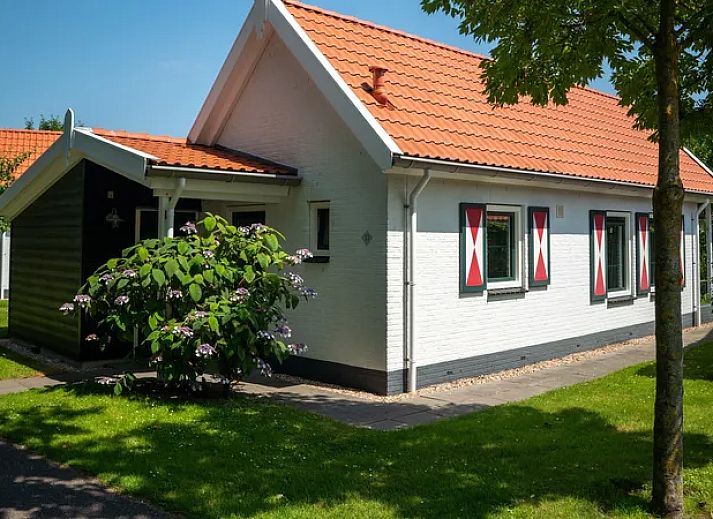 Guest house 6004137 • Bungalow Schouwen-Duiveland • Resort Haamstede | 2-persoons bungalow | 2AL 