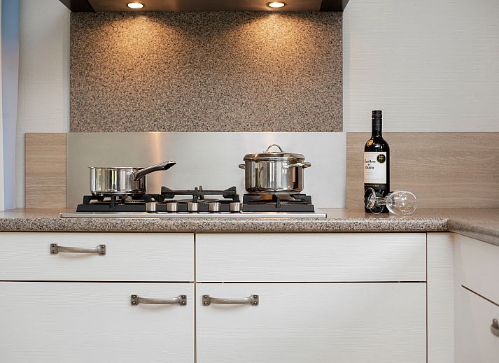 Guest house 6004139 - Bungalow Schouwen-Duiveland - Resort Haamstede | 8-persoons bungalow | 8EL