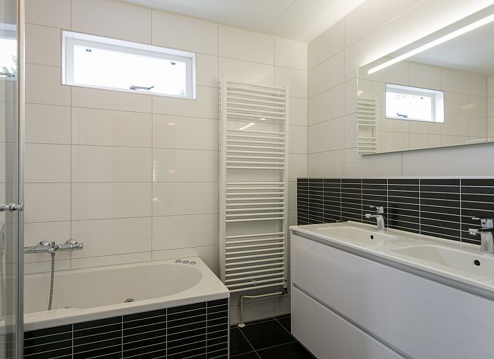 Guest house 6004147 - Bungalow Schouwen-Duiveland - Villapark Livingstone | 6-persoons villa | 6L