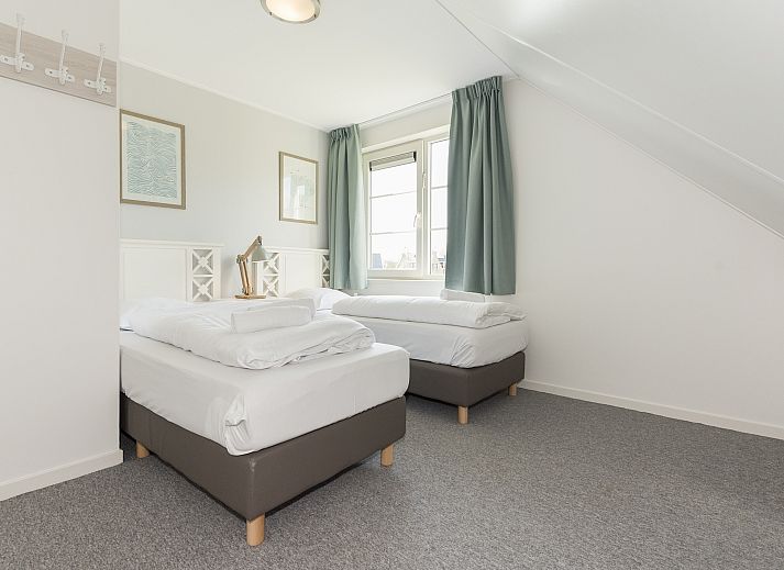 Guest house 6004151 - Bungalow Schouwen-Duiveland - Resort Haamstede | 12-persoons bungalow | 12G