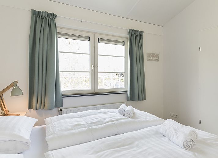 Guest house 6004151 - Bungalow Schouwen-Duiveland - Resort Haamstede | 12-persoons bungalow | 12G