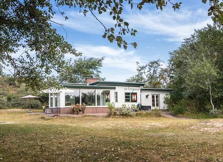 Ferienhaus in Burgh-Haamstede mit grossem Garten und Fahne, ideales Ferienhaus in Schouwen-Duiveland, Zeeland.