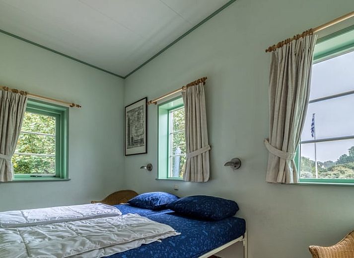 Eingang zum Ferienhaus in Burgh-Haamstede, umgeben von viel Gruen in Burgh-Haamstede, Schouwen-Duiveland, Zeeland.