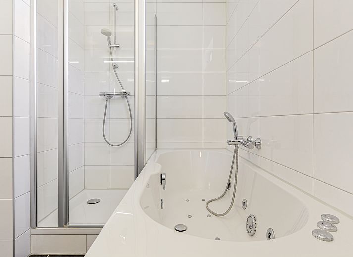 Guest house 600441 - Bungalow Schouwen-Duiveland - Villapark Livingstone | 6-persoons villa | 6EL