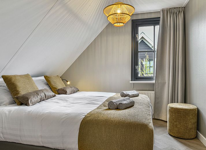 Ontspan in de luxe sauna van Duinpark 't Hof van Haamstede, 8-persoons bungalow in Burgh-Haamstede, Schouwen-Duiveland, Zeeland.