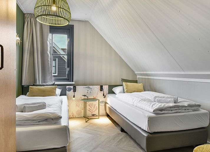 Ontspan in de luxe sauna van Duinpark 't Hof van Haamstede, 8-persoons bungalow in Burgh-Haamstede, Schouwen-Duiveland, Zeeland.