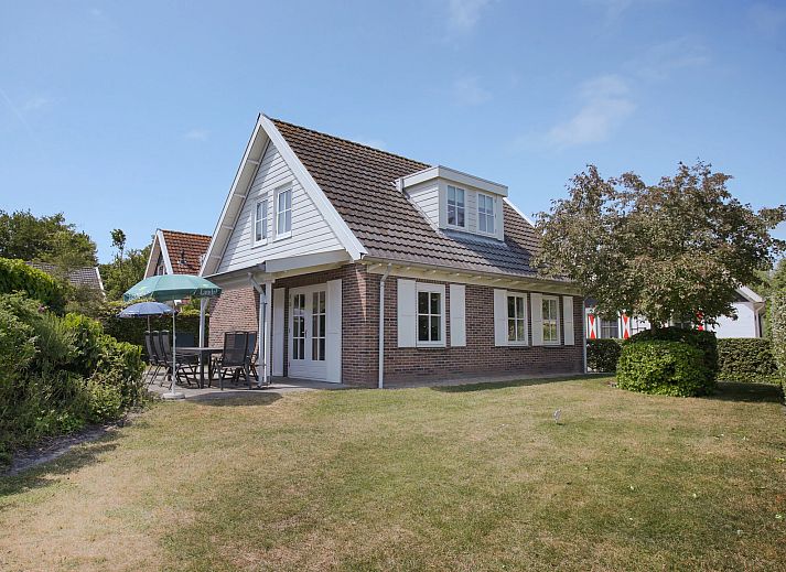 Guest house 600461 - Bungalow Schouwen-Duiveland - Duinpark 't Hof van Haamstede | 8-persoons bungalow | 8E2