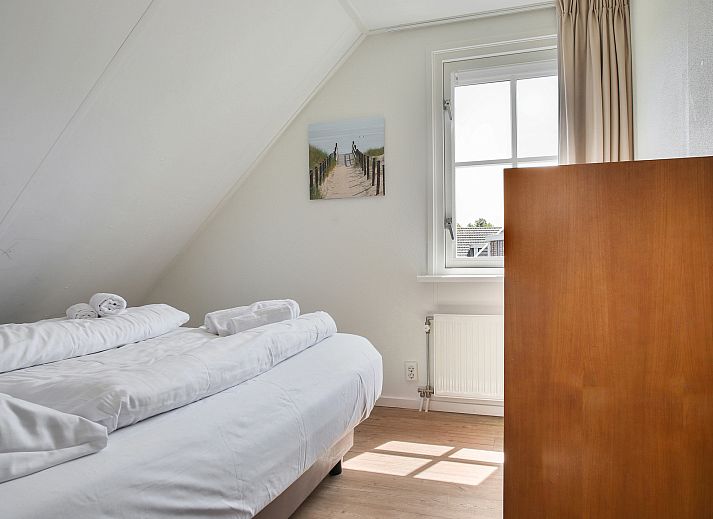 Guest house 600461 - Bungalow Schouwen-Duiveland - Duinpark 't Hof van Haamstede | 8-persoons bungalow | 8E2