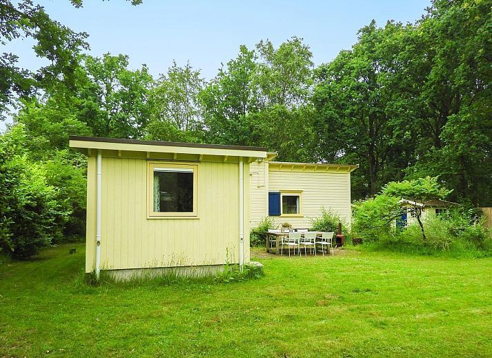 Bosrijke omgeving bij VZ345 Vakantiehuis Burgh-Haamstede in Schouwen-Duiveland.