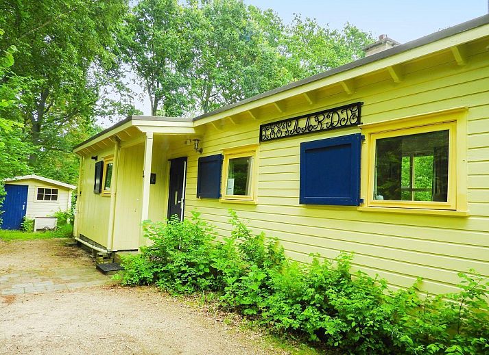 Gezellige woonkamer van VZ345 Vakantiehuis Burgh-Haamstede in Zeeland.