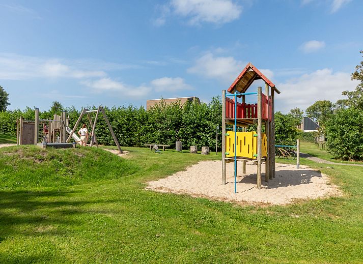 Gezellige woonkamer van Vakantiehuis Buitenplaats Schouwen nr 86 in Burgh-Haamstede, Zeeland.