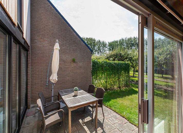 Adembenemende zonsondergang nabij Vakantiehuis Buitenplaats Schouwen nr 86 in Burgh-Haamstede.