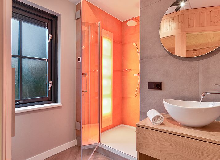 Unterkunft 600482 - Bungalow Schouwen-Duiveland - Duinpark 't Hof van Haamstede | 8-persoons bungalow | 8EL2