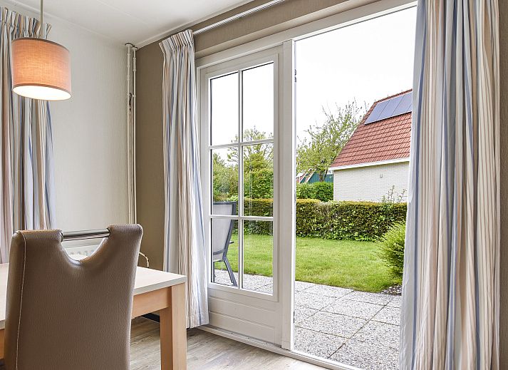 Guest house 600498 - Bungalow Schouwen-Duiveland - Villapark Livingstone | 6-persoons villa | 6D1