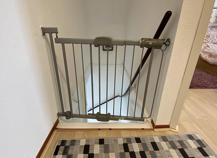 Bright and spacious living room in VZ217 Holiday home Bruinisse, ideal for a relaxing stay.