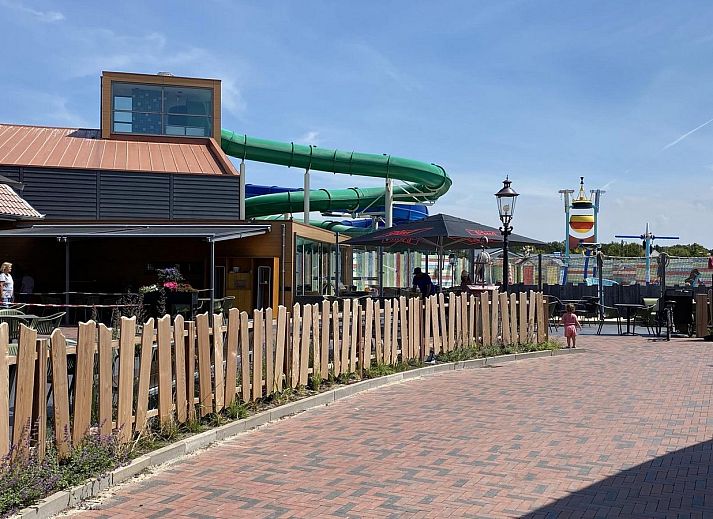 Spacious terrace with comfortable seating at VZ2326 Holiday Chalet Stern 1866 Renesse in Renesse, Schouwen-Duiveland.